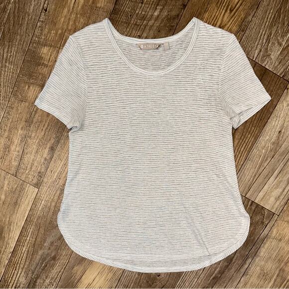 Athleta Breezy Scoop Neck Heather Grey Stripe Short Sleeve Tee Size XXS - Picture 3 of 10